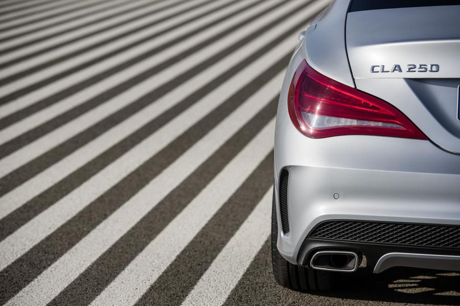Детали экстерьера Mercedes-Benz CLA250 AMG Sports Package Edition 1 (C117) 2013 года  (фото 39 из 72)